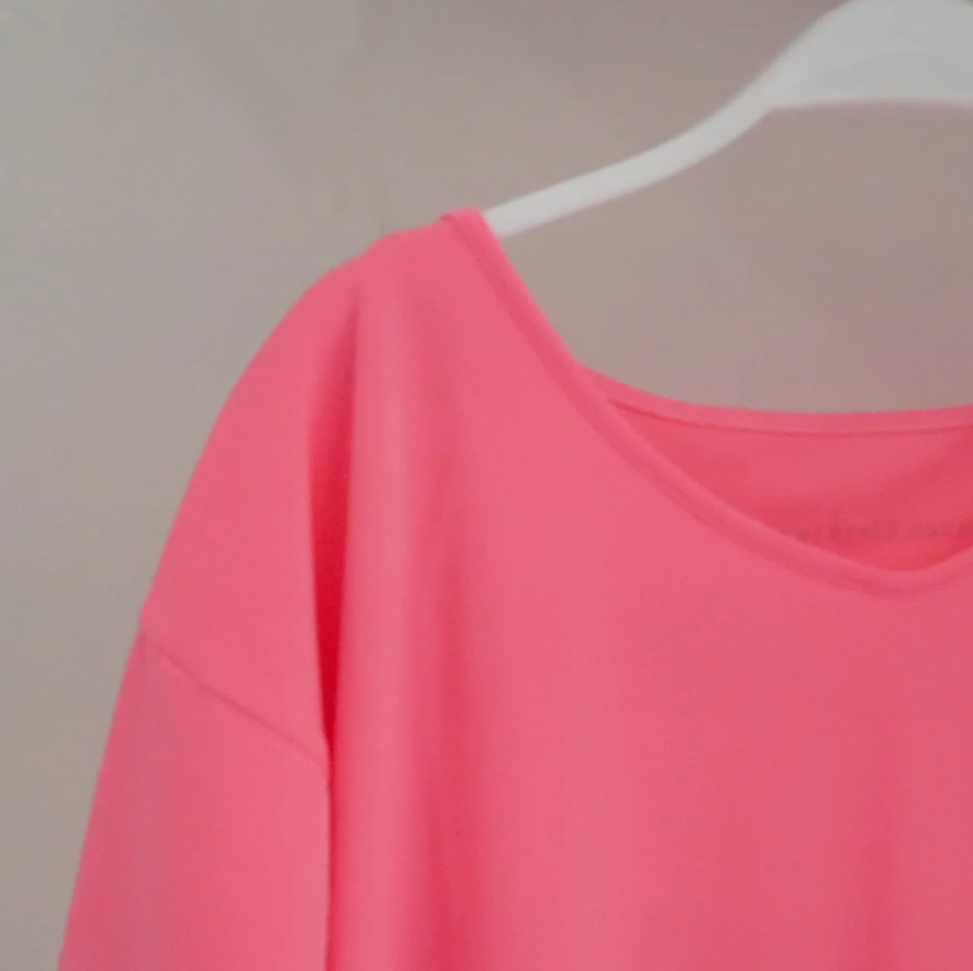 Valerie T-shirt - Atasan Kaos Olahraga Wanita