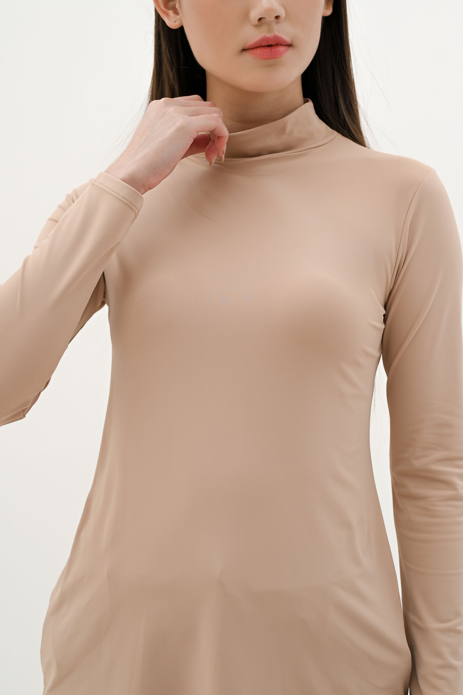 Winner Vogue Deandra Turtle Neck Nylon Lengan Panjang Wanita