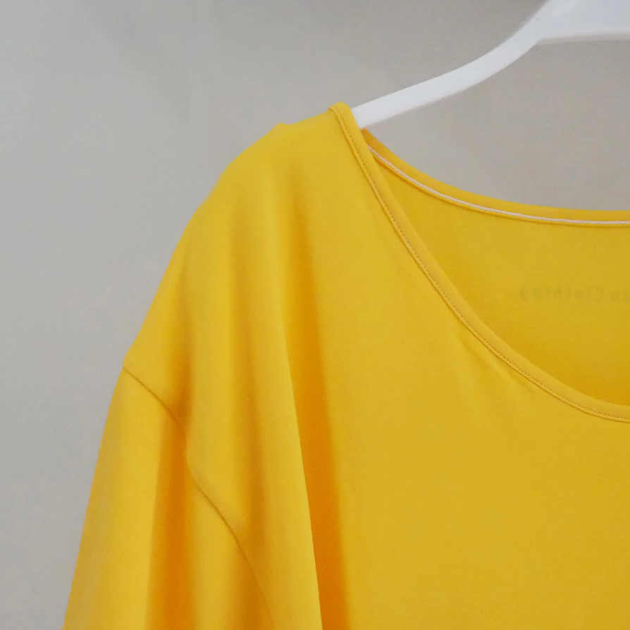 Valerie T-shirt - Atasan Kaos Olahraga Wanita